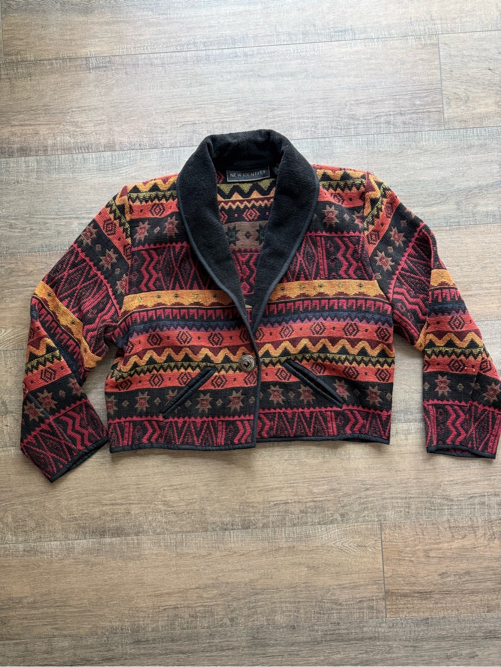 New Identity Vintage Southwestern Cropped Tapestry Jacket